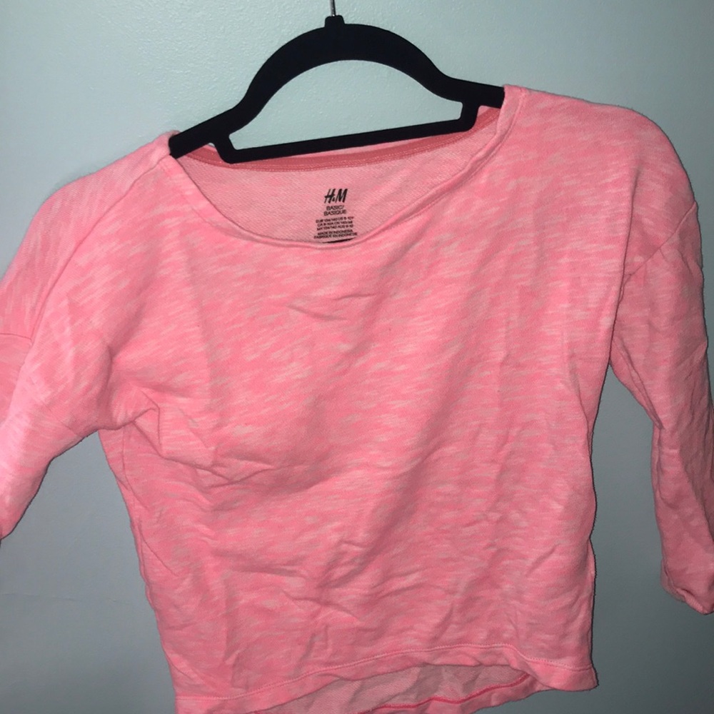 H&M pink sweater shirt